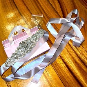 NWOT Beaded and satin silver belt